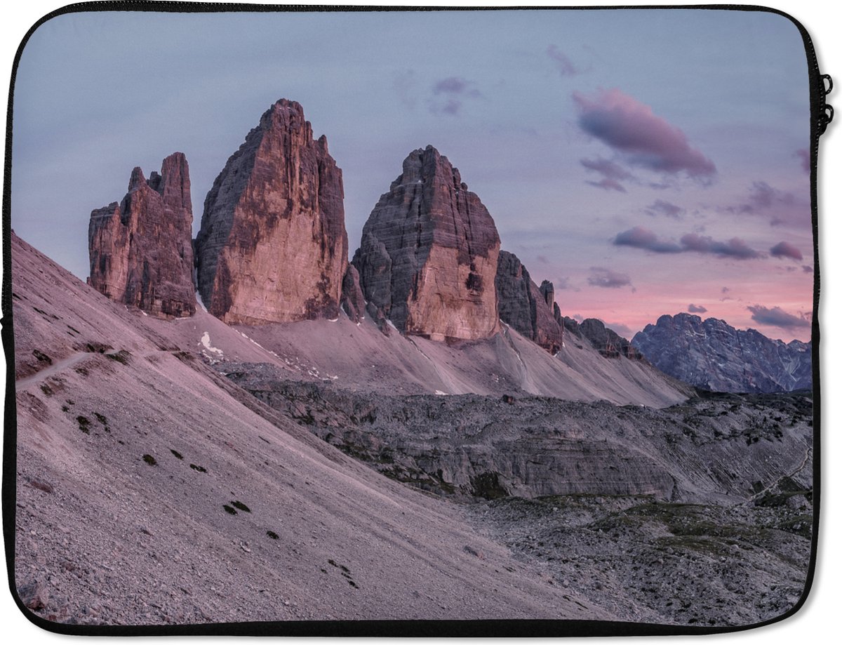 Laptophoes 17 inch - Tirol - Alpen - Berg - Laptop sleeve - Binnenmaat 41x28 cm - Zwarte achterkant
