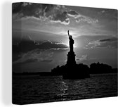 Canvas Schilderij Silhouet van het Amerikaanse Vrijheidsbeeld in New York - zwart wit - 40x30 cm - Wanddecoratie