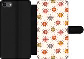 Bookcase Geschikt voor iPhone SE 2020 telefoonhoesje - Patronen - Zon - Stippen - Girl - Kids - Kinderen - Met vakjes - Wallet case met magneetsluiting