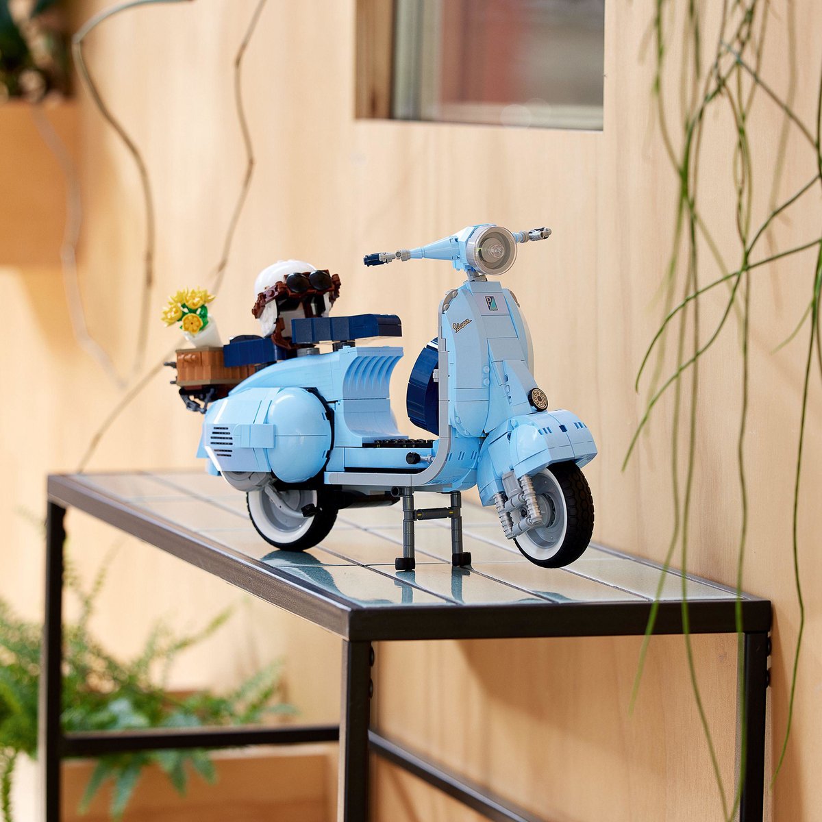 LEGO Vespa 125 Scooter bouwbare modelbouwset voor Volwassenen - 10298 — afbeelding 15
