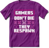 Gamers don't die pixel T-shirt | Roze | Gaming kleding | Grappig game verjaardag cadeau shirt Heren – Dames – Unisex | - Paars - XXL