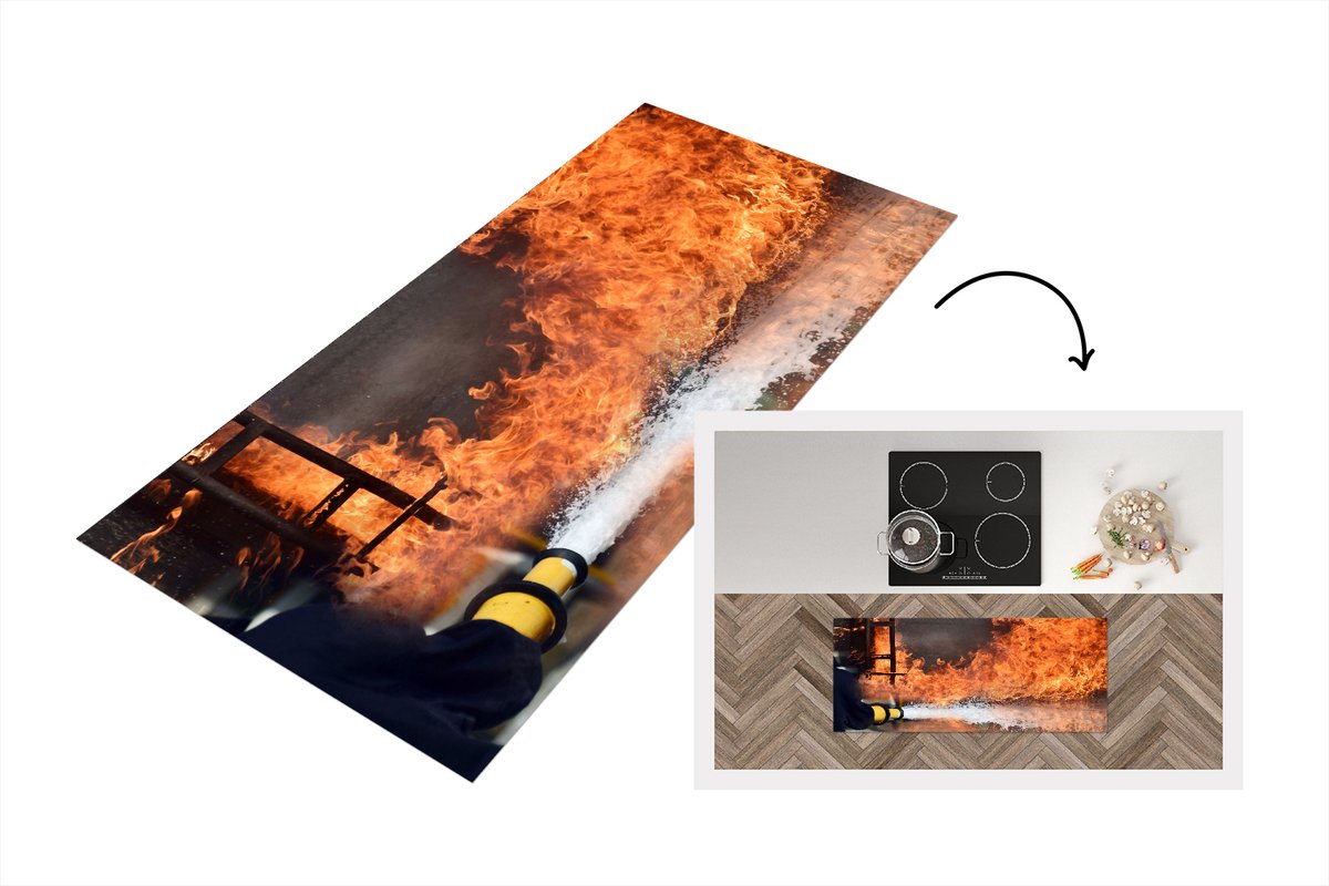 KitchenYeah Keukenloper - Loper keuken - Brandweer schiet schuim op vuur - Keukenloper vinyl Multicolor