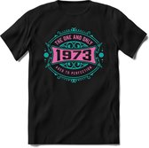 1973 The One And Only | Feest Kado T-Shirt Heren - Dames | Cobalt - Licht Roze | Perfect Verjaardag Cadeau Shirt | Grappige Spreuken - Zinnen - Teksten | Maat M