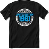 1961 Limited Edition | Feest Kado T-Shirt Heren - Dames | Wit - Blauw | Perfect Verjaardag Cadeau Shirt | Grappige Spreuken - Zinnen - Teksten | Maat 3XL