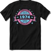 1974 Premium Quality | Feest Kado T-Shirt Heren - Dames | Licht Roze - Licht Blauw | Perfect Verjaardag Cadeau Shirt | Grappige Spreuken - Zinnen - Teksten | Maat XL