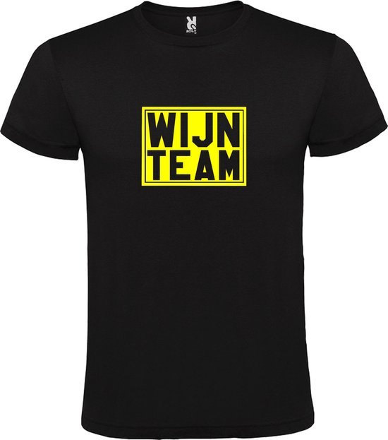 Zwart T shirt met print van " Wijn Team " print Neon Geel size XXXL