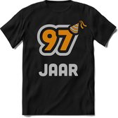 97 Jaar Feest kado T-Shirt Heren / Dames - Perfect Verjaardag Cadeau Shirt - Goud / Zilver - Maat XL