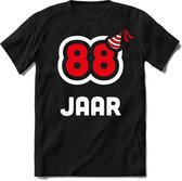 88 Jaar Feest kado T-Shirt Heren / Dames - Perfect Verjaardag Cadeau Shirt - Wit / Rood - Maat XXL