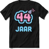 44 Jaar Feest kado T-Shirt Heren / Dames - Perfect Verjaardag Cadeau Shirt - Licht Blauw / Licht Roze - Maat M