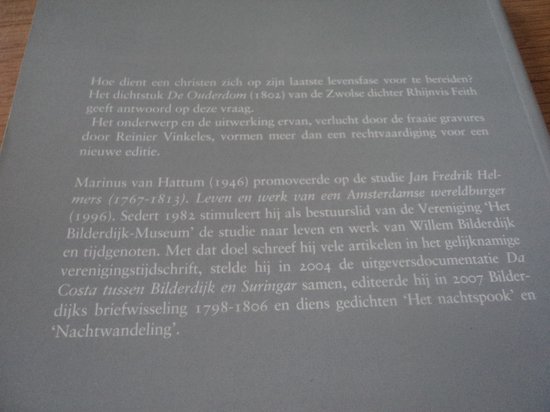 Tekst op een grijze achtergrond over het gedicht 'De Ouderdom' van Rhijnvis Feith en biografie van Marinus van Hattum.