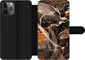 Bookcase Geschikt voor iPhone 11 Pro telefoonhoesje - Verf - Design - Abstract - Met vakjes - Wallet case met magneetsluiting