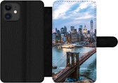 Bookcase Geschikt voor iPhone 11 telefoonhoesje - New York - Brooklyn Bridge - Boot - Met vakjes - Wallet case met magneetsluiting