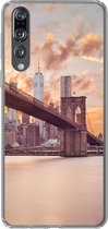 Geschikt voor Huawei P20 Pro hoesje - Brooklyn Brug en de skyline van New York tijdens zonsondergang - Siliconen Telefoonhoesje