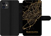 Bookcase Geschikt voor iPhone 12 Pro Max telefoonhoesje - Barcelona - Kaart - Goud - Met vakjes - Wallet case met magneetsluiting