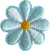 Madelief Bloemetje Strijk Embleem Patch Licht Blauw 4 cm / 4 cm / Licht Blauw