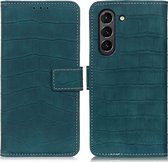 Mobigear Telefoonhoesje geschikt voor Samsung Galaxy S21 FE Hoesje | Mobigear Croco Bookcase Portemonnee | Pasjeshouder voor 3 Pasjes | Telefoonhoesje voor Pinpas / OV Kaart / Rijbewijs - Groen