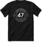 47th Happy Birthday T-shirt | Vintage 1975 Aged to Perfection | 47 jaar verjaardag cadeau | Grappig feest shirt Heren – Dames – Unisex kleding | - Zwart - S