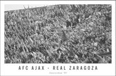 Walljar - Poster Ajax met lijst - Voetbalteam - Amsterdam - Eredivisie - Zwart wit - AFC Ajax - Real Zaragoza '87 - 70 x 100 cm - Zwart wit poster met lijst