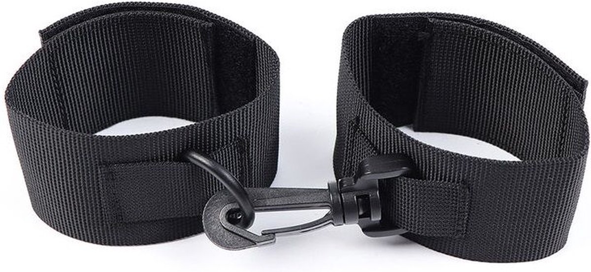 OHMAMA FETISH | Ohmama Fetish Nylon Wrist Restraints