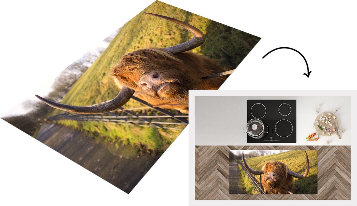 KitchenYeah Keukenloper - Loper keuken - Schotse Hooglander - Hek - Gras - 120x60 cm - Keukenloper vinyl Multicolor