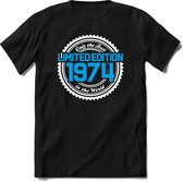 1974 Limited Edition | Feest Kado T-Shirt Heren - Dames | Wit - Blauw | Perfect Verjaardag Cadeau Shirt | Grappige Spreuken - Zinnen - Teksten | Maat M