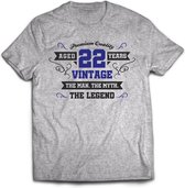 22 Jaar Legend - Feest kado T-Shirt Heren / Dames - Antraciet Grijs / Donker Blauw - Perfect Verjaardag Cadeau Shirt - grappige Spreuken, Zinnen en Teksten. Maat L