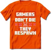 Gamers don't die pixel T-shirt | Gaming kleding | Grappig game verjaardag cadeau shirt Heren – Dames – Unisex | - Oranje - XXL