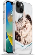 Geschikt voorApple Iphone 14 Plus - Soft case hoesje - Kitten - Grappig - Bed - Kinderen - Jongens - Meisjes - Kids - Siliconen Telefoonhoesje