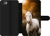 Bookcase Geschikt voor iPhone SE 2020 telefoonhoesje - Paard - Licht - Zon - Met vakjes - Wallet case met magneetsluiting