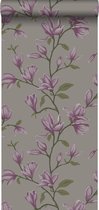 Origin Wallcoverings behangpapier magnolia taupe en aubergine paars - 347052 - 53 cm x 10,05 m