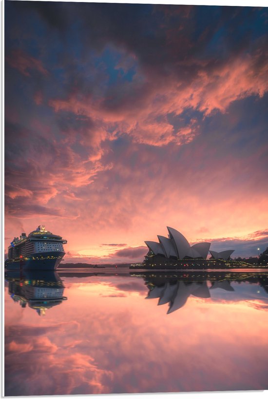 WallClassics - PVC Schuimplaat- Sydney Opera House met Zonsondergang - 50x75 cm Foto op PVC Schuimplaat