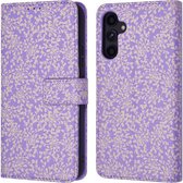 iMoshion Hoesje Geschikt voor Samsung Galaxy A34 (5G) Hoesje Met Pasjeshouder - iMoshion Design Bookcase smartphone - Meerkleurig / Purple White Flowers