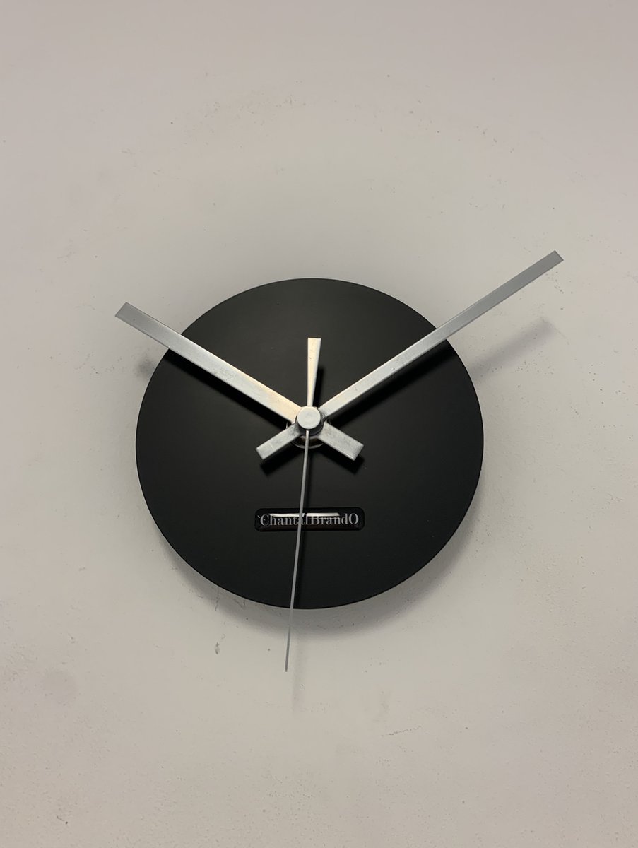 Wandklok CHANTALBRANDO -- ARGOS BLACK - ZWART -- MODERN DESIGN -- MADE IN HOLLAND