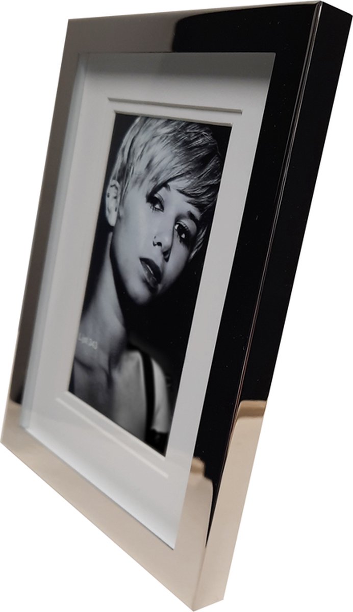 Alle lijsten AL-343 verzilverde lijst voor fotoformaat 20x25 cm