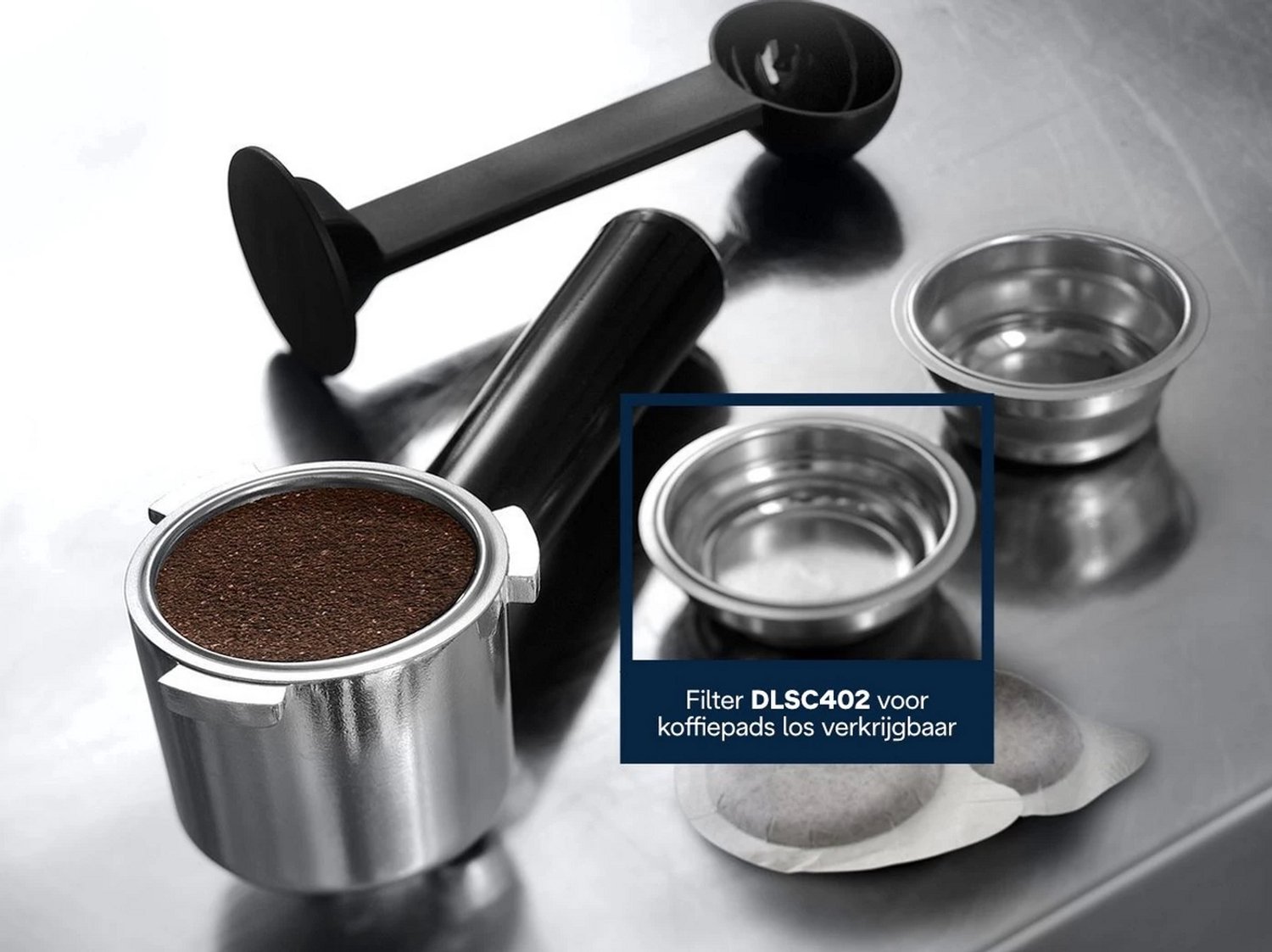 Compacte Espressomachine 15 Bar – Metalen Behuizing – Handmatige Melkopschuimer – Thermoblock – 1,1 L – Espresso Cappuccino & Latte thumbnail 3