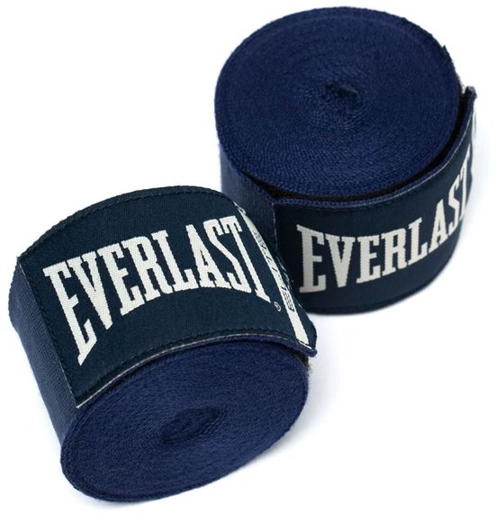 Twee opgerolde donkerblauwe Everlast Elite handwraps van 457 cm, elk met wit logo.