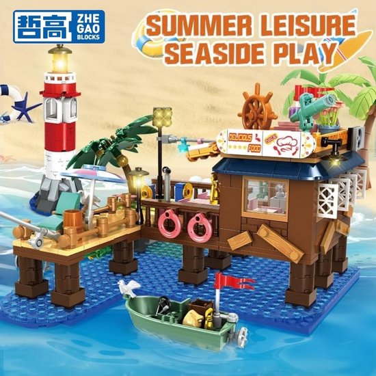 Vissershut met vuurtoren, boot en palmbomen, met tekst 'SUMMER LEISURE SEASIDE PLAY'.