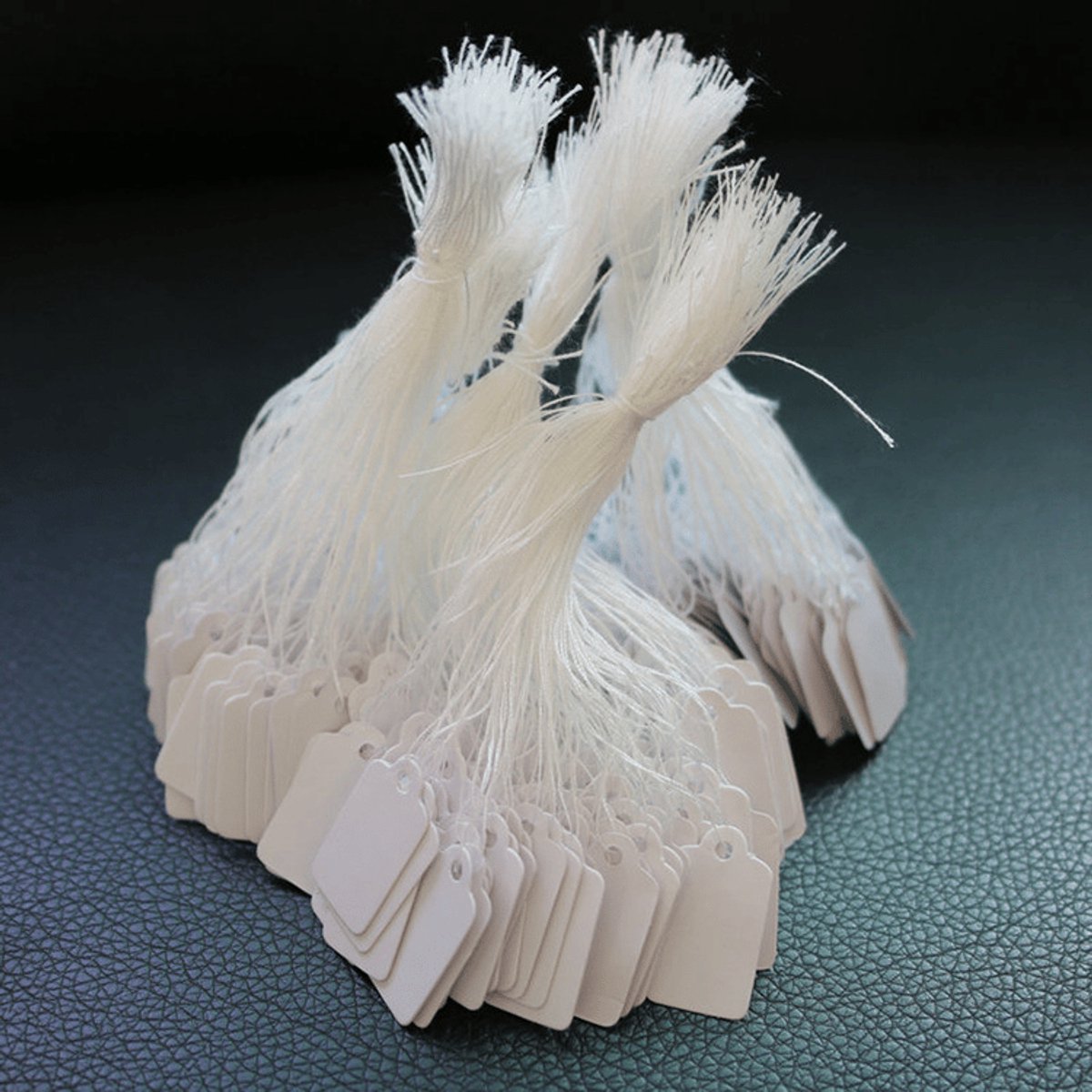 Etiketten/prijskaartjes van papier, 100 stuks, Geschikt voor touwtje, wit, 3,5 x 2,2 cm