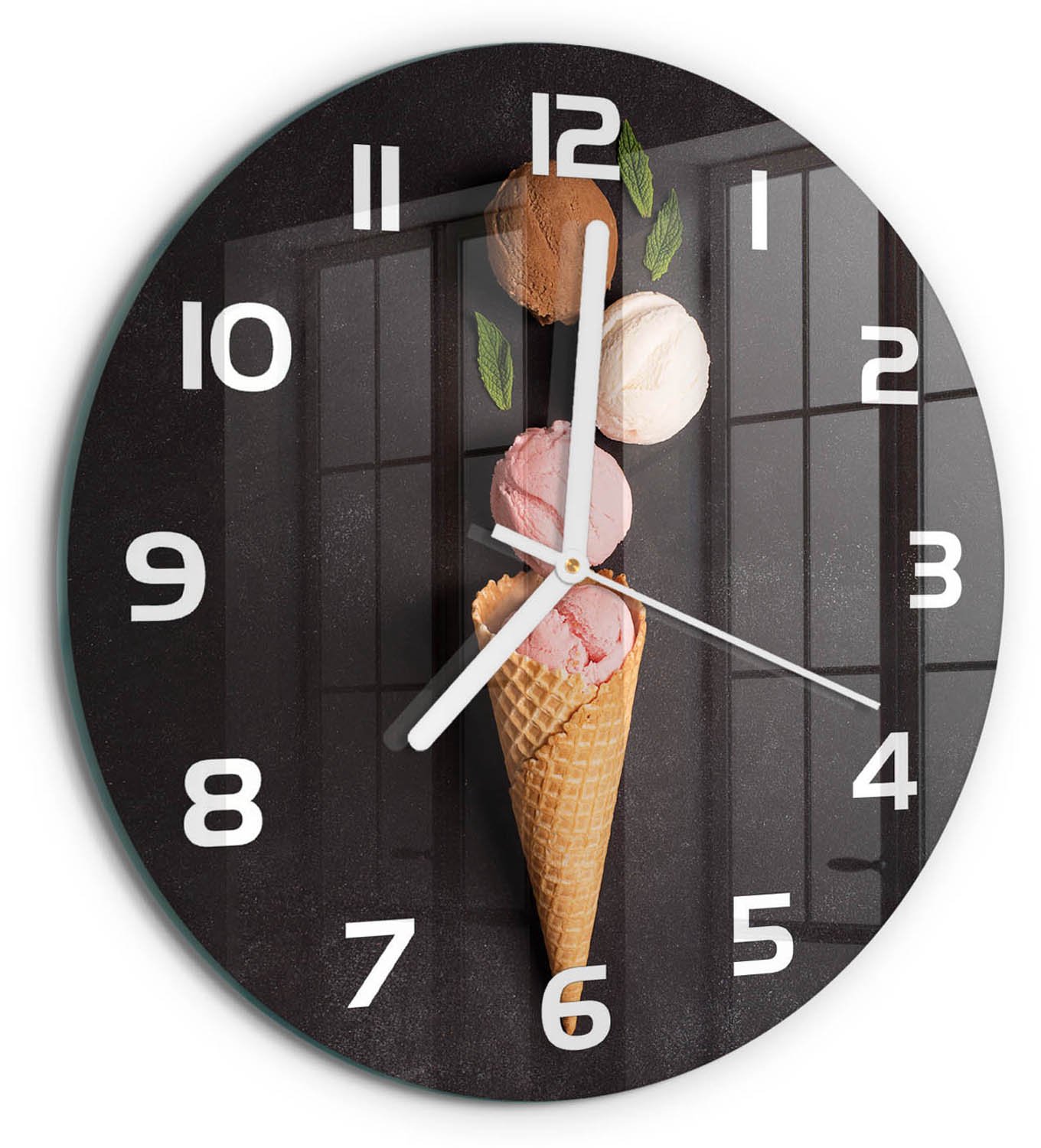 TULUP Wandklok - IJs in een wafelhoorntje Glazen Klok Met Print - fi30 cm - Zwart Wandklok Glas Met Motief - Witte handen - Ronde Klok - Wandklok Glas Decoratie - Gekleurde Glazen Klok