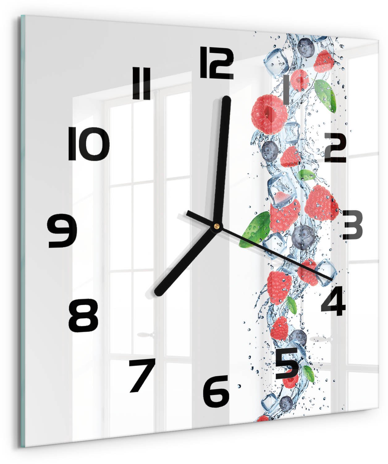 Tulup Wandklok - Bosvruchten met ijs Decoratieve Glazen Klok - 30x30 cm - Rood Glazen Wandklok Design - Zwarte handen - Vierkante Klok - Glazen Klok Met Print - Wandklok Glas Met Motief