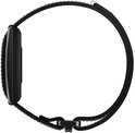 Zijaanzicht van de zwarte Polar Loop fitness-tracker met een gestructureerde geweven band.