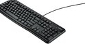 Zwart bedraad Logitech K120 toetsenbord in een hoek van drie kwart.