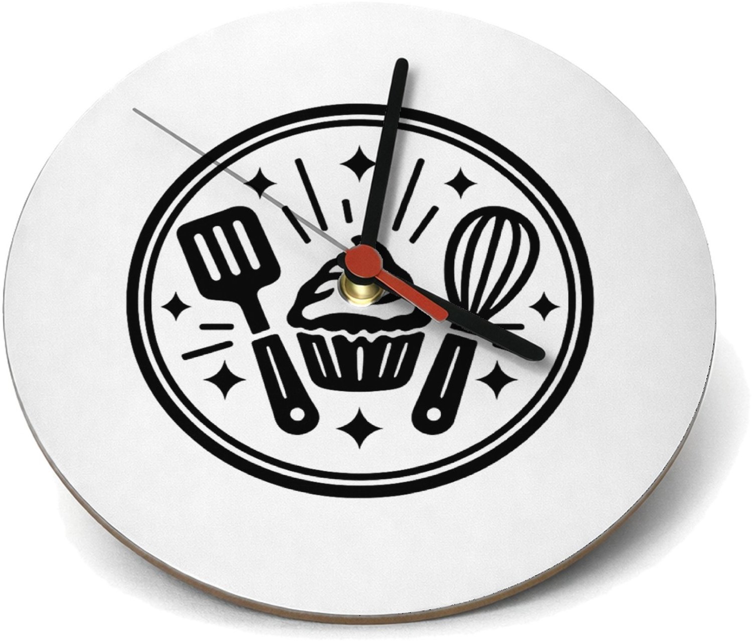 Mr Cadeautjes Klok rond Ø 19 - design Een krachtig keukenembleem met een persoonlijke rolnaam en e | cadeau Wit