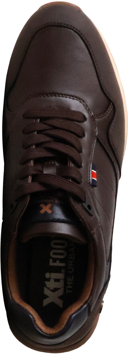 Baskets en cuir