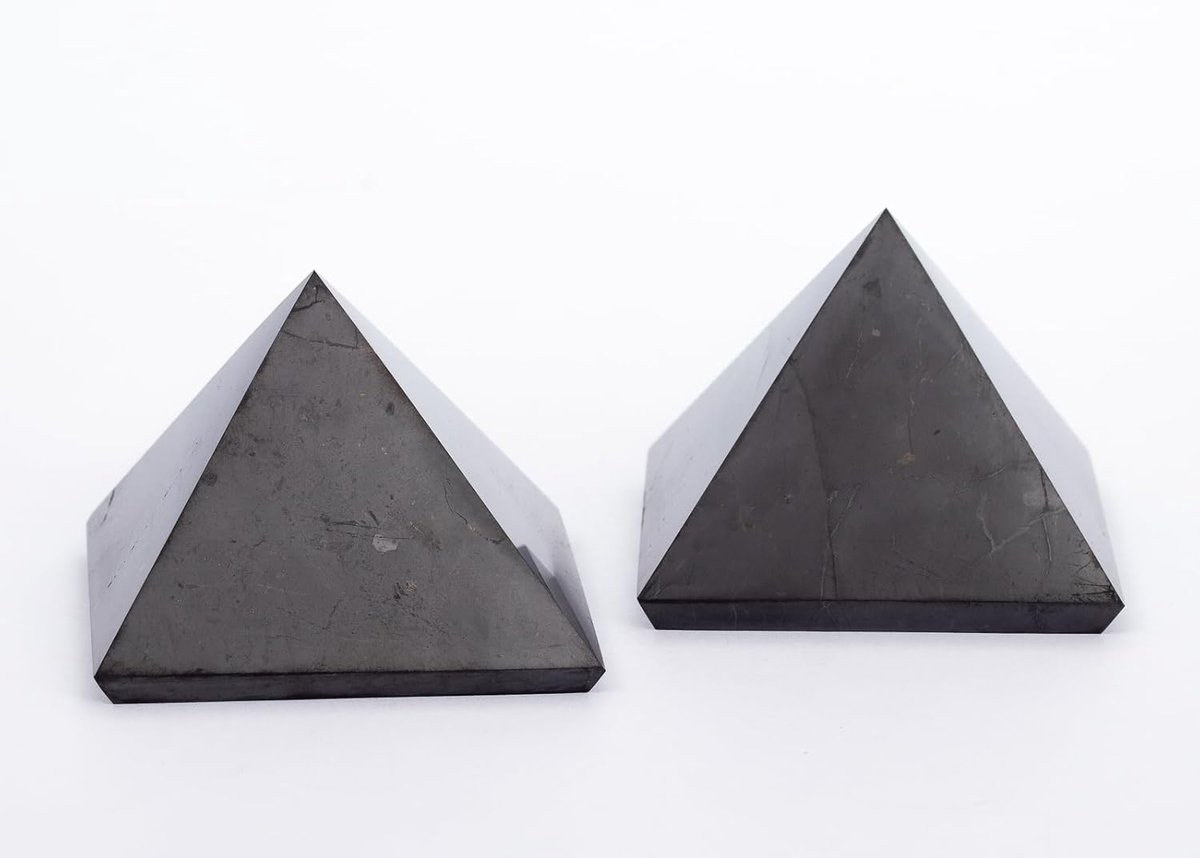 2 x shungiet piramide gepolijste stenen - zwarte minerale stenen voor decoratie en meditatie (5 centimeter piramide, gepolijst (set van 2))