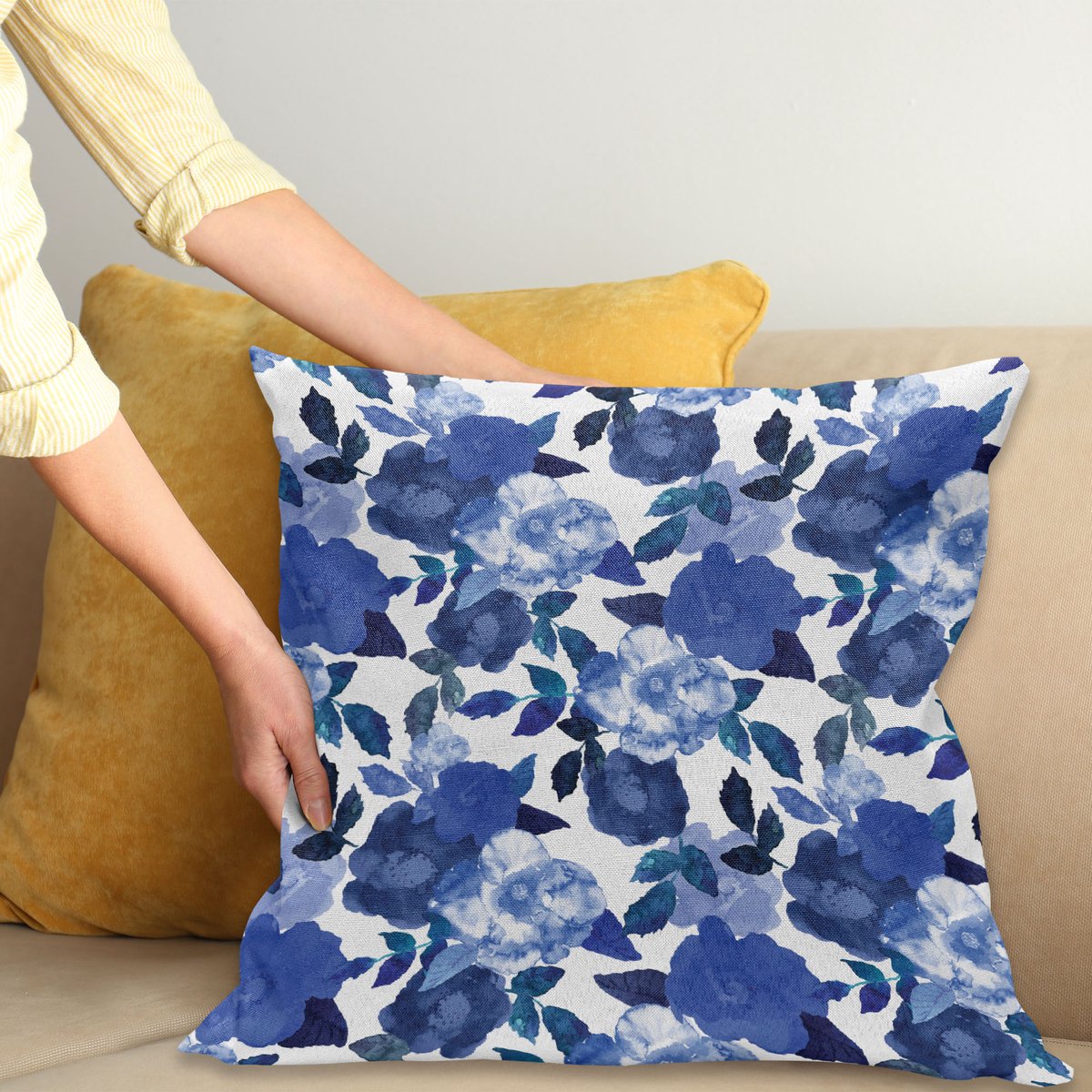 ABAKUHAUS Bloem Sierkussenhoes, Lively Aquarel Painted Simplistic Large Bloemen en Bladeren Levendig Lente, Decoratieve Vierkante Sierkussenhoes, 60 x 60 cm, Royal Blauw Indigo Wit