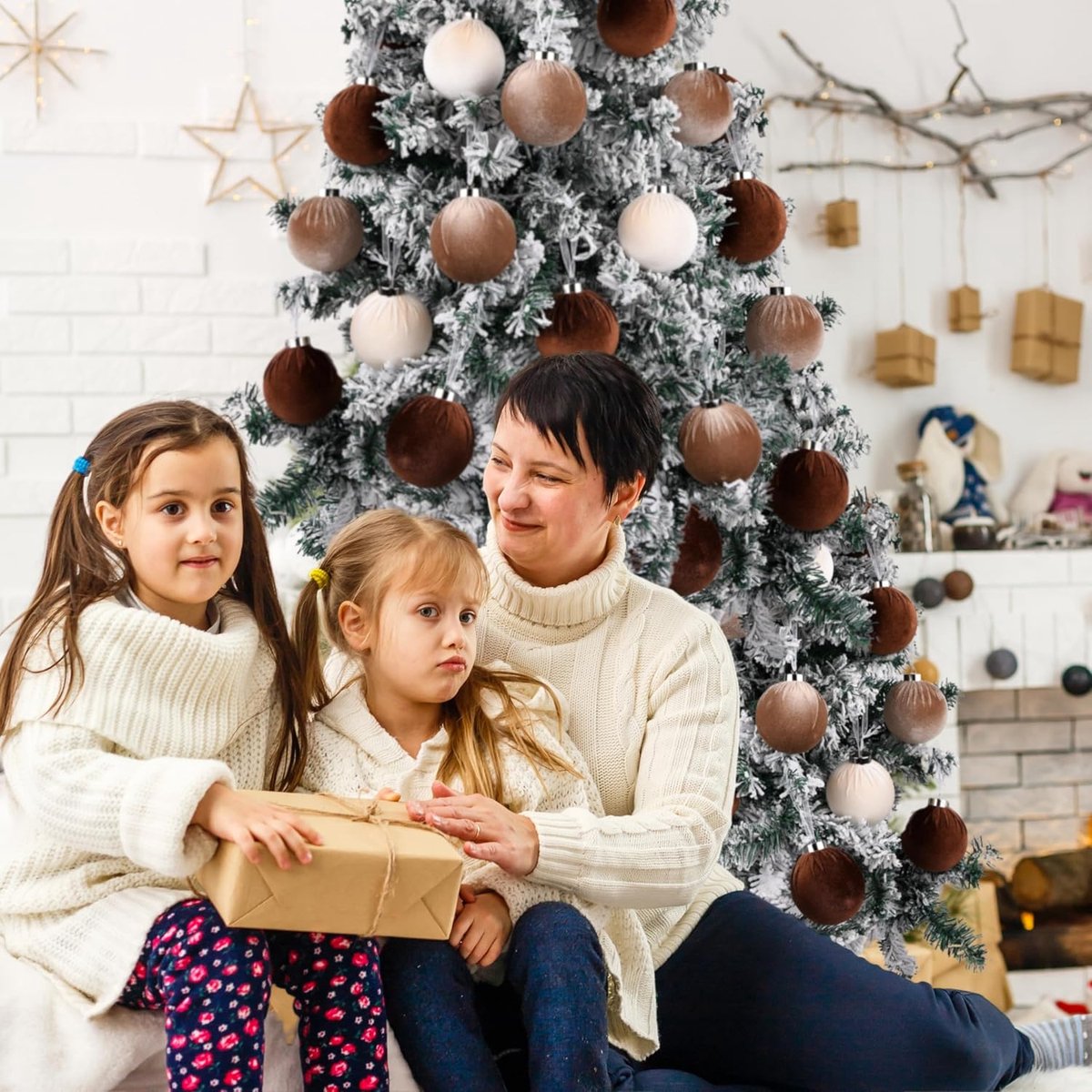 Bruine fluwelen kerstboomornamenten – 15-delige set onbreekbare ornamenten – Verschillende tinten bruin, neutraal en beige – 80 mm (3,15 inch) – foto 3
