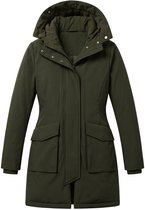 Donkergroene winterjas met capuchon, rits en knoopsluiting, en twee voorzakken.
