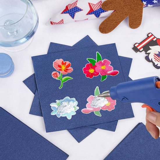 36 stuks bloemvormige opstrijkbare patches voor kleding, roze madeliefje pioen geborduurde patch, doe-het-zelf decoratieve patches voor T-shirts, jeans, jassen, hoeden, tassen — afbeelding 3