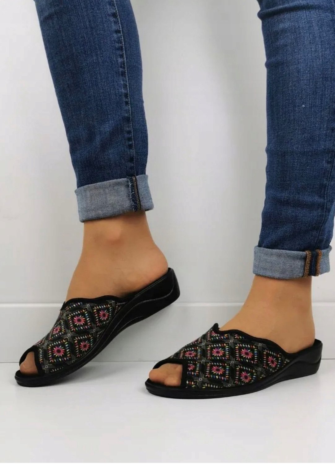 Adanex Dames Pantoffels Zwart Maat 39 - Comfortabele Binnenschoenen
